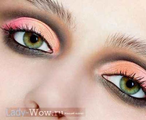 Макияж для зеленых глаз и черных волос. Мейкап для девушек с темными волосами 12