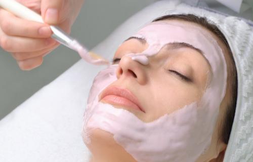 Арбузный сок в косметологии. Маски из арбуза для лица