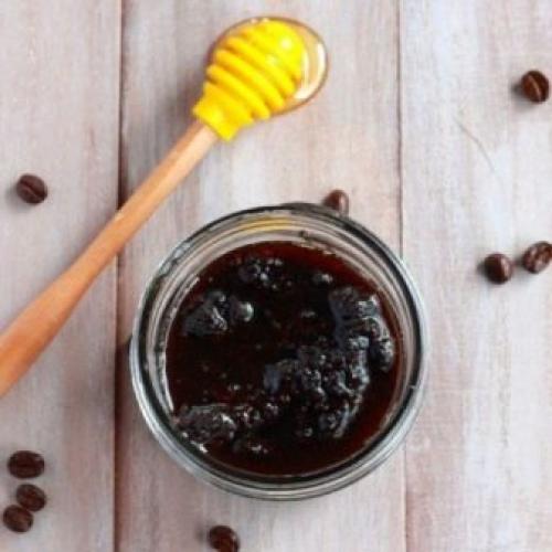 Кофе и мед скраб. Скраб для тела в домашних условиях из кофе и меда: рецепты 06 Кофе и мед скраб. Скраб для тела в домашних условиях из кофе и меда: рецепты 06