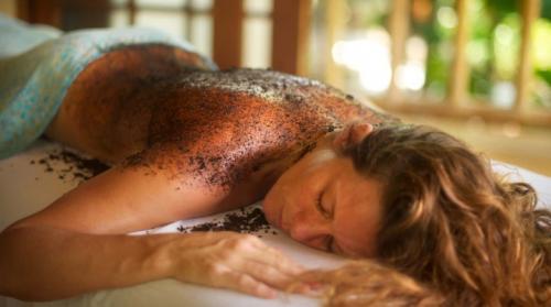 Скраб из кофе и меда от целлюлита. Кофейный скраб от целлюлита