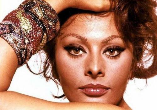 Как рисовать стрелки в стиле 60 х. Макияж 60-х годов, тайны make-up того времени