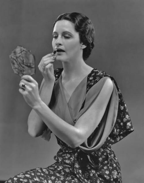 Консилер для возрастной кожи. Макияж «за 50»: бьюти-хитрости для старшего поколения