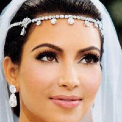 Брюнеткам с карими глазами макияж. Макияж для брюнеток с карими глазами