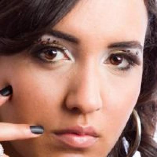 Брюнеткам с карими глазами макияж. Макияж для брюнеток с карими глазами