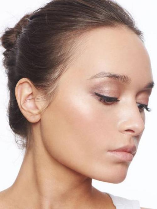 Цвет теней для карих глаз и темных волос. Макияж для смуглой кожи и карих глаз