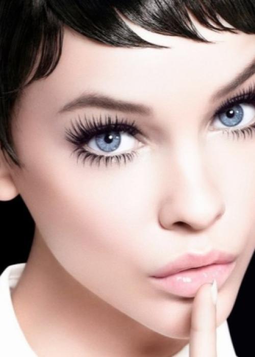 Макияж для зеленых глаз маленьких глаз. Особенности макияжа для маленьких глаз 11