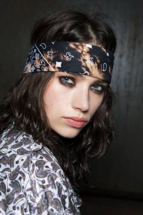 Макияж для маленьких глаз с нависшим веком. Макияж для нависшего века и увеличения глаз