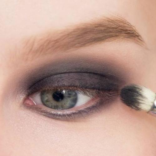 Каял для голубых глаз. Что такое кайал для глаз?