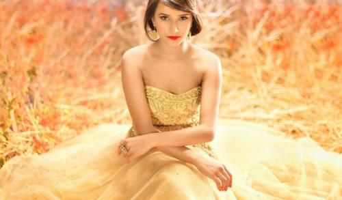 Макияж к черному платью. Макияж под черное платье: ваш королевский образ 15 Макияж к черному платью. Макияж под черное платье: ваш королевский образ 15