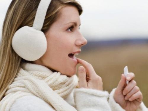 Вредна ли гигиеническая помада. Гигиеническая помада.Вред или польза для губ? 02 Вредна ли гигиеническая помада. Гигиеническая помада.Вред или польза для губ? 02