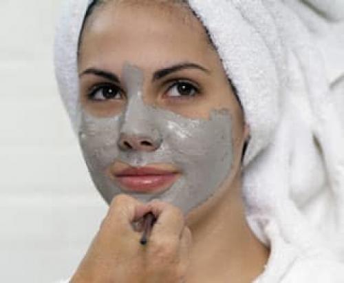 Как очистить поры от черных точек. Народные рецепты чистки лица