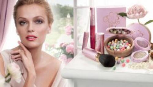 Лучшая пудра для комбинированной кожи. Как правильно выбрать пудру для лица: основные правила и критерии