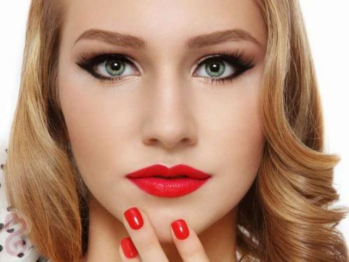 Помада для блондинок 2019. Выбор в зависимости от цвета глаз