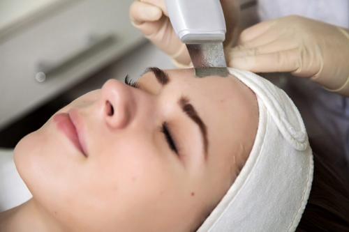 Как избавиться от прыщей на лбу. Как избавиться от мелких прыщей на лбу?