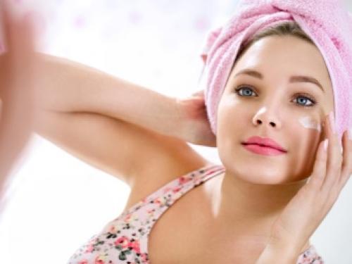 Чем мазать лицо от морщин в домашних условиях. Домашние средства от глубоких морщин вместо ботакса. 04