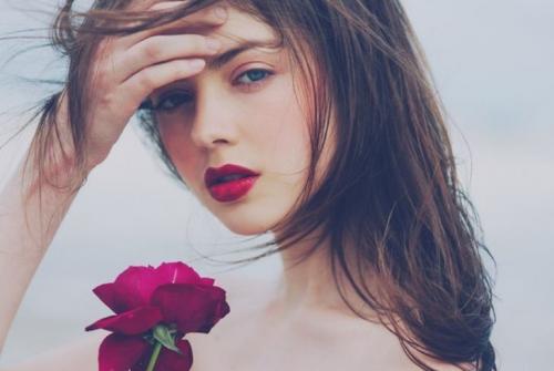 Кому подходит красная помада. Кому идет красная помада? 13