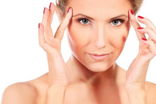 Как убрать морщины между бровей в домашних условиях. Решение проблемы при помощи косметолога