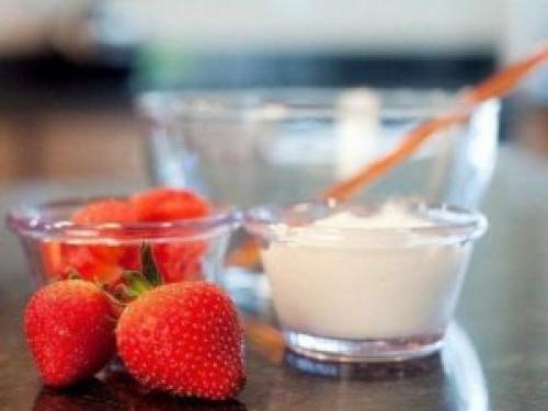 Маски для лица из клубники. Домашние средства: полезные маски и скрабы