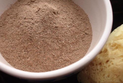 Глина от черных точек применение рецепты масок. Высокоэффективная маска из глины для лица от прыщей