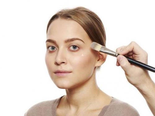 Хайлайтер для круглого лица. Как наносить хайлайтер на лицо?