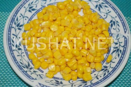 Салат с крабовыми палочками и сухариками. Салат с крабовыми палочками, сухариками и кукурузой. Рецепт с фото