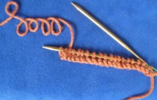 Свитер крупной вязки оверсайз. Свитер оверсайз спицами