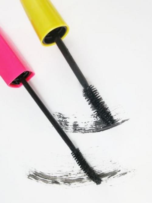 Чем смыть водостойкую тушь орифлейм. Чем смыть водостойкую тушь?