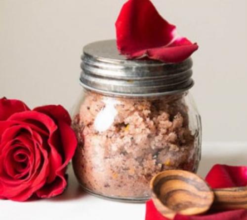 Скраб из морской соли и кокосового масла. Домашний скраб для тела с кокосовым маслом и солью «Роза и Мейер»