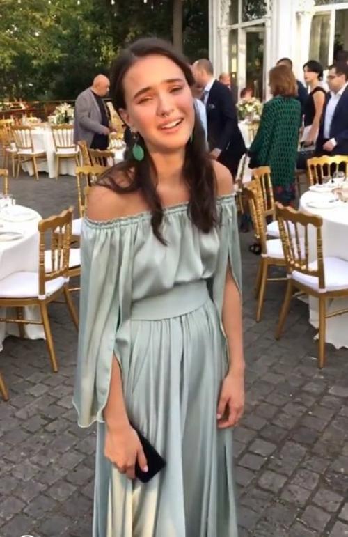 Лариса Гузеева сын. Сын Ларисы Гузеевой сыграл свадьбу