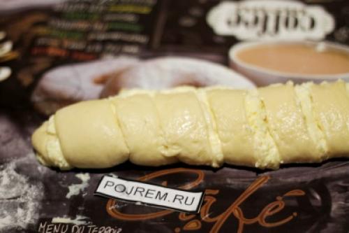 Булочки из слоеного теста с творогом. Рецепт 1: дрожжевые булочки с творогом (пошагово)