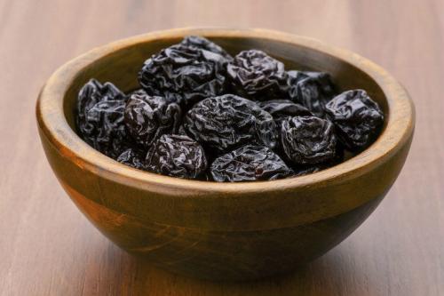 Смесь здоровье курага. Витаминная смесь: грецкие орехи, мед, сухофрукты и лимон