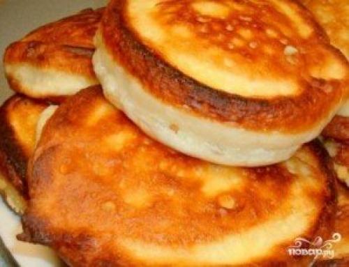 Оладьи на кефире с яблоками Пышные. Пышные яблочные оладьи