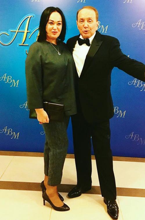 Цветотип Ларисы Гузеевой. Жестокий романс: как одевается Лариса Гузеева