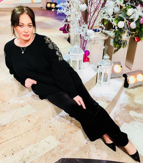 Цветотип Ларисы Гузеевой. Жестокий романс: как одевается Лариса Гузеева