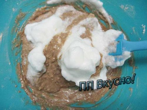 Банановый пирог ПП. Шоколадно-банановый бисквит без муки и сахара