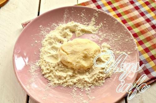 Рецепт творожники с манкой. Пышные творожники с манкой на сковороде