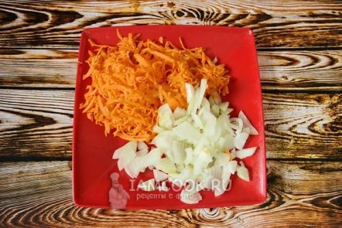 Мясо с картошкой в горшочках. Тушеная картошка с мясом в горшочке