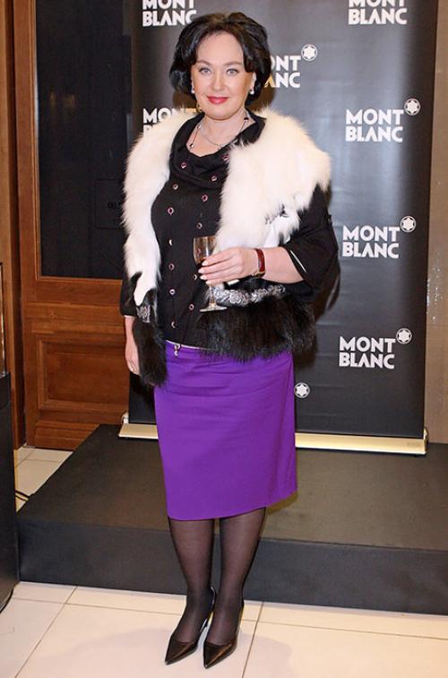 Цветотип Ларисы Гузеевой. Жестокий романс: как одевается Лариса Гузеева