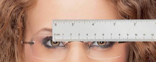 Очки и линзы одинаковые диоптрии. «Очки н-нада?» или «чем вредны готовые китайские очки с диоптриями»?