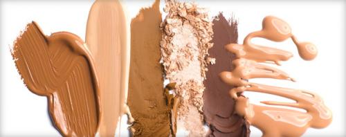 Пудра или тональный крем летом. Чем лучше пользоваться: пудрой или тональным кремом?