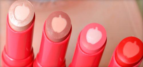 Гигиеническая помада с ментолом. Из чего делают гигиеническую помаду: состав