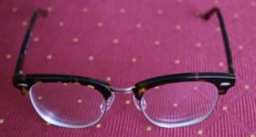 Очки и линзы разница в диоптриях. Очки с разными диоптриями для каждого глаза