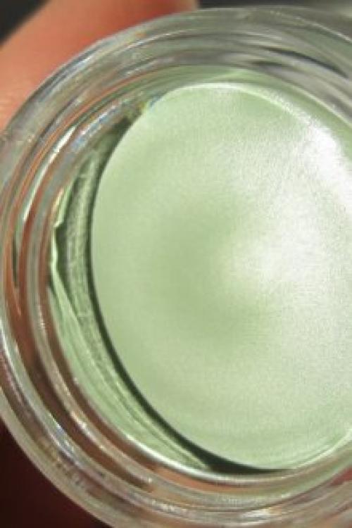 Зеленый корректор для лица, как пользоваться. Зеленый консилер для лица – идеальное средство маскировки недостатков кожи