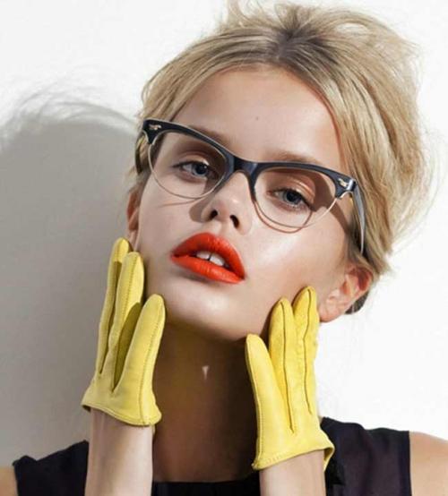 Макияж для девушек с очками. Нюансы макияжа глаз для девушек, которые носят очки