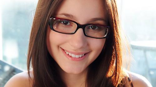 Макияж под очки при близорукости. Правила макияжа для близоруких 02 Макияж под очки при близорукости. Правила макияжа для близоруких 02