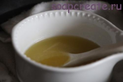 Крем-скраб для лица. Питательный крем-скраб для лица