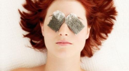 Плакала ночью опухли глаза, что делать. Опухшие глаза после слез —, как быстро убрать отек?