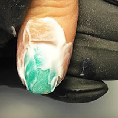 Как убрать гель. Как снять гель-лак специальной жидкостью