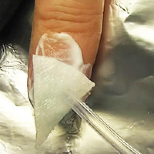 Как убрать гель. Как снять гель-лак специальной жидкостью