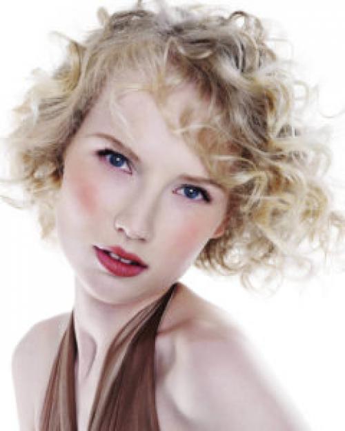 Какие прически не рекомендуется женщинам посл. Какие стрижки омолаживают: рекомендации стилистов